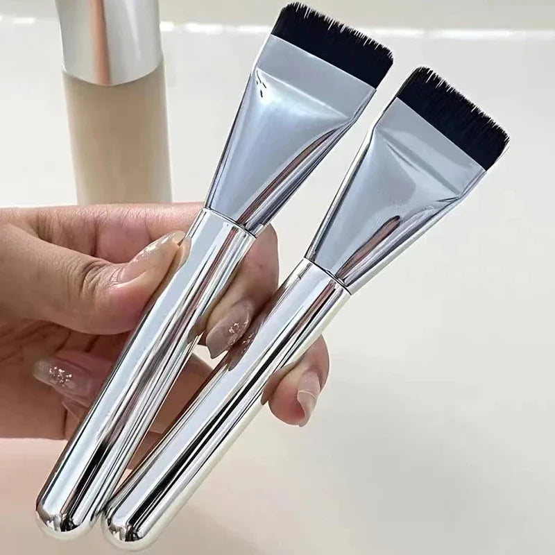 Ultra-Thin Koreaanse Foundation Kwast – One-Line Masker & Concealer Primer Kwast
