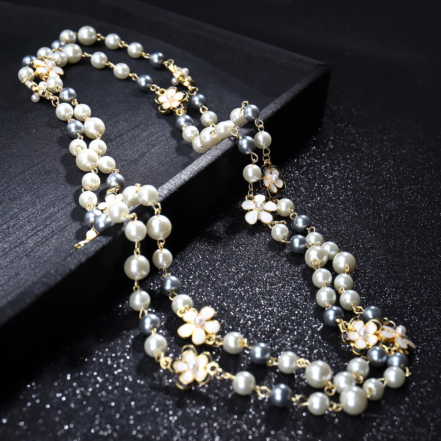 Vintage Lady Camellia Pearls Flower Long Necklace Chain Elegant Double Layers Fashion Jewelry For Women Party Collares de moda