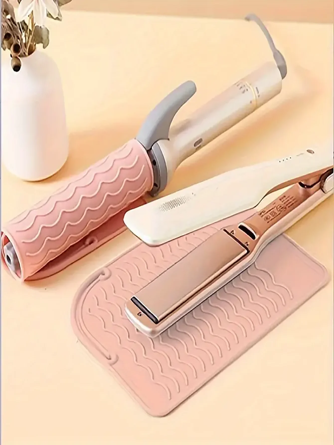 Heat-Resistant Silicone Mat for Hair Tools – Flat Iron, Curler & Straightener Pad