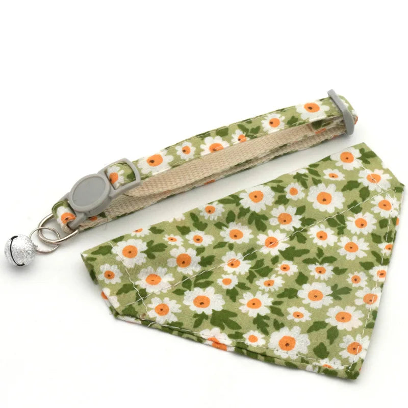 Little Daisy Breakaway Pet Collar & Bandana – Adjustable Kitten & Small Dog Scarf