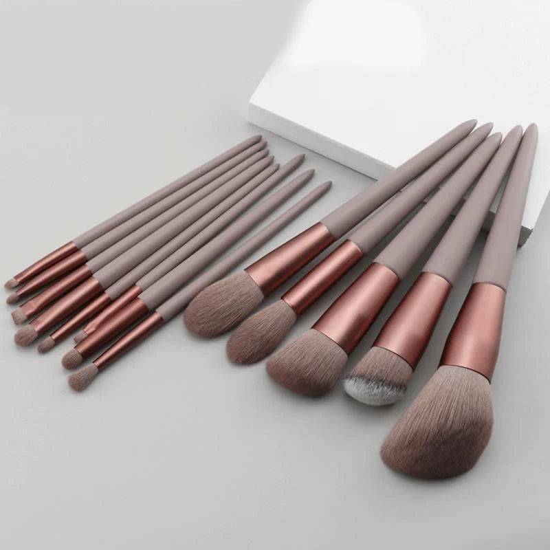 13-Piece Professional Makeup Brush Set – Eye Shadow, Foundation & Blush Brushes