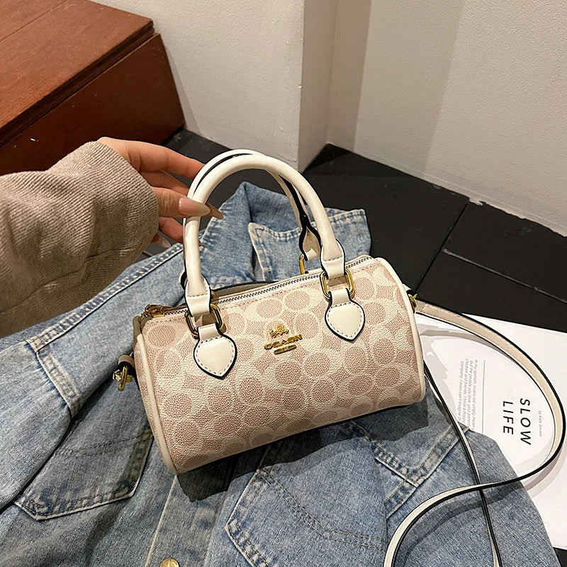 Latest trendy ladies' light luxury retro high-end versatile handbag, single shoulder crossbody bag, mini classic pillow bag