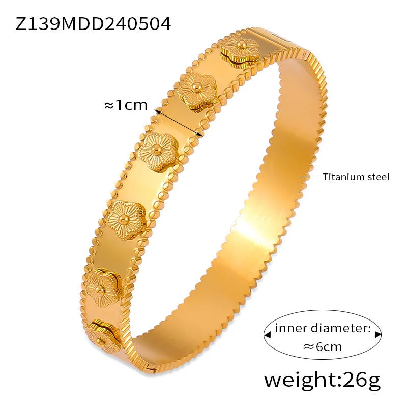 Elegant 8-piece Stainless Steel Bracelet Set With Rhinestone Embellishments, A Stylish Combination For Everyday Wear And Holiday