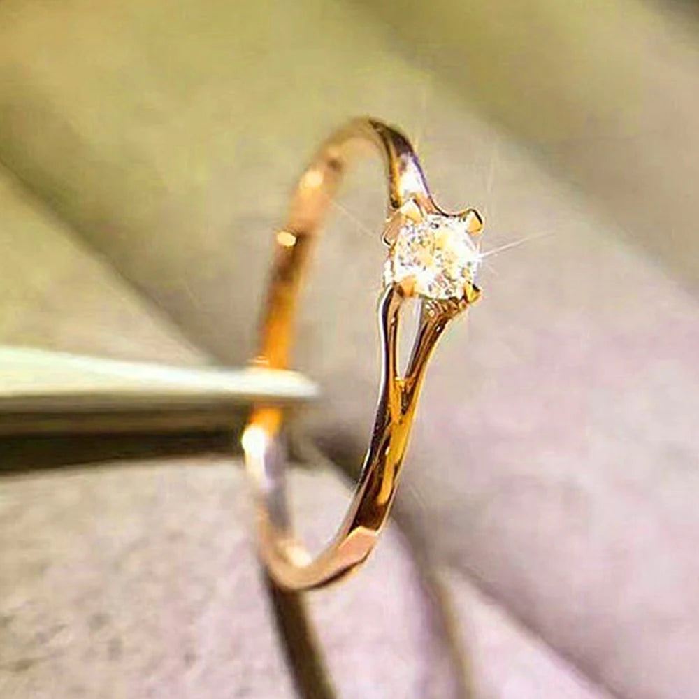 Huitan Minimalist Women's Wedding Rings with 4MM Cubic Zirconia Simple Elegant Female Finger Accessory Engagement Bands Jewelry
