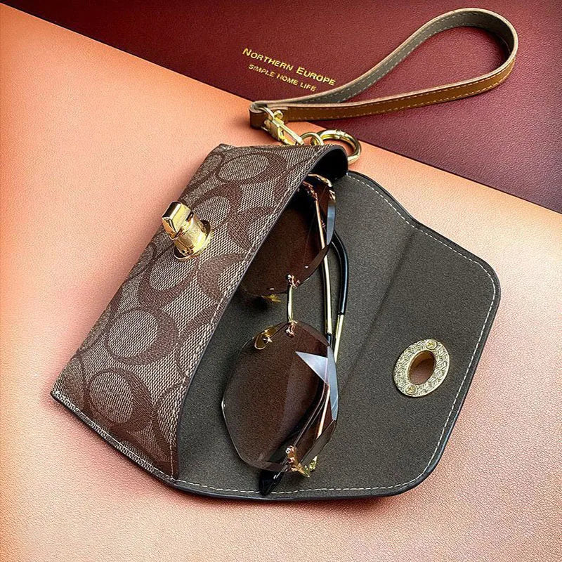 Fashion Retro Sunglasses Case Portable Trend Drop-proof Eyeglasses Case Storage and Protection Gold Pendant Myopia Glasses Bag