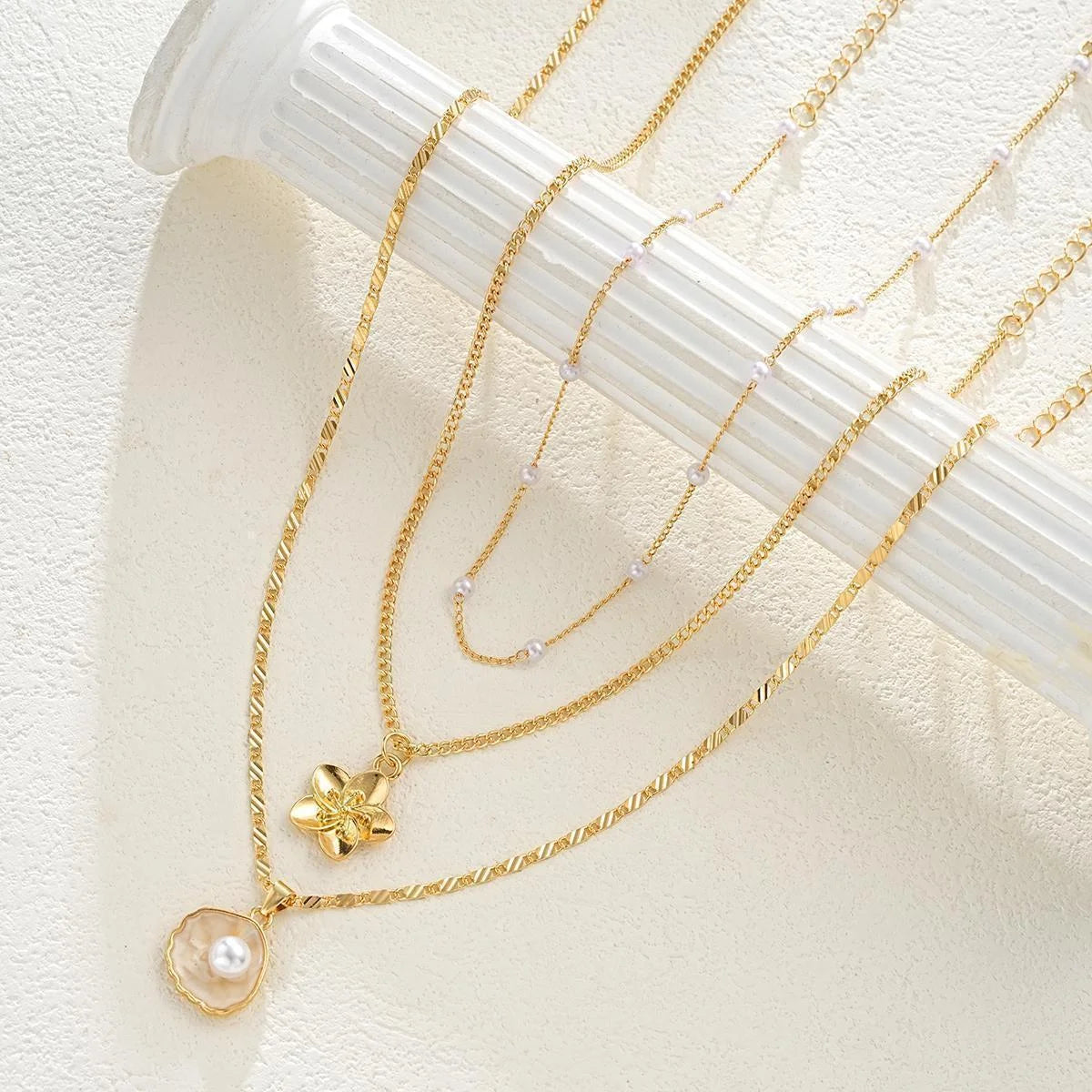 3-Piece Seashell Flower & Pearl Necklace Set – Summer Beach Jewellery Gift
