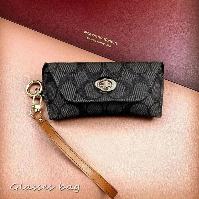Fashion Retro Sunglasses Case Portable Trend Drop-proof Eyeglasses Case Storage and Protection Gold Pendant Myopia Glasses Bag