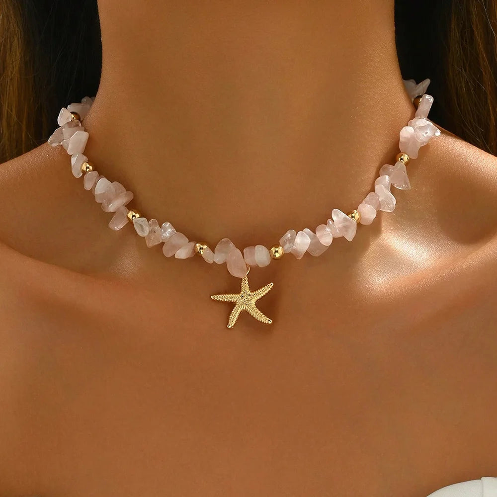 Natural Seashell Pendant Choker – Ocean Inspired Women's Holiday Necklace