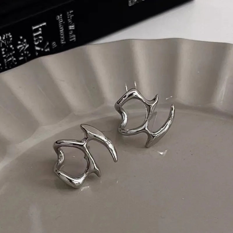 Y2K Silver Liquid Geometric Clip Earrings – Hip-Hop Punk Style