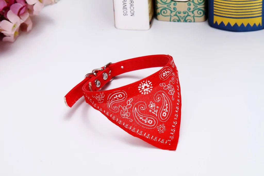 Adjustable Pet Bandana Collar – Knit Fabric Triangle Neckerchief for Dogs & Cats