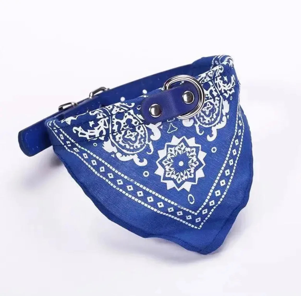 Adjustable Pet Bandana Collar – Knit Fabric Triangle Neckerchief for Dogs & Cats