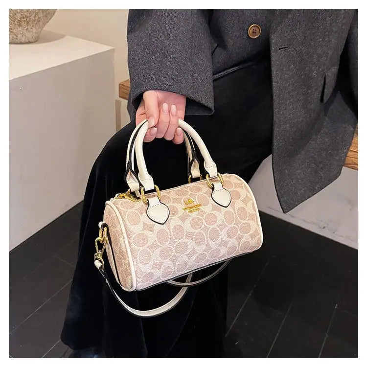 Latest trendy ladies' light luxury retro high-end versatile handbag, single shoulder crossbody bag, mini classic pillow bag