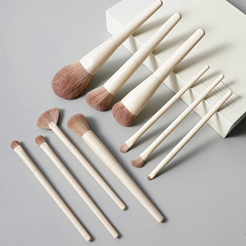 13-Piece Professional Makeup Brush Set – Eye Shadow, Foundation & Blush Brushes