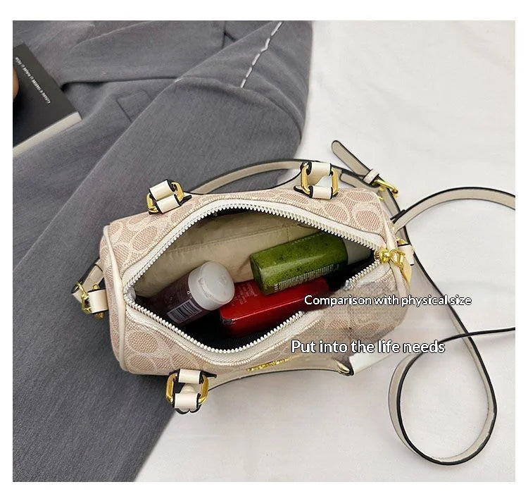 Latest trendy ladies' light luxury retro high-end versatile handbag, single shoulder crossbody bag, mini classic pillow bag