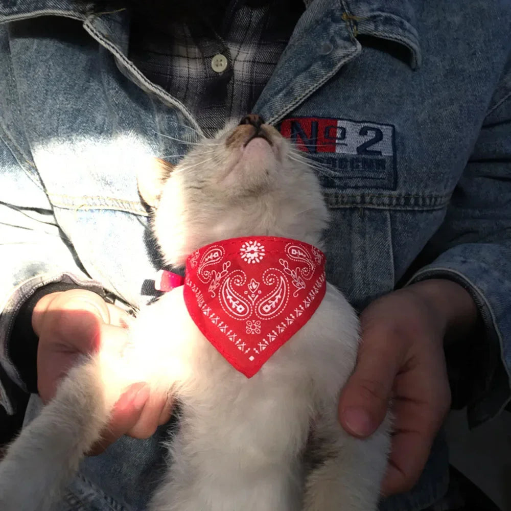 Cute Printed Pet Bandana Collar – Adjustable Triangle Scarf for Kittens & Small Dogs