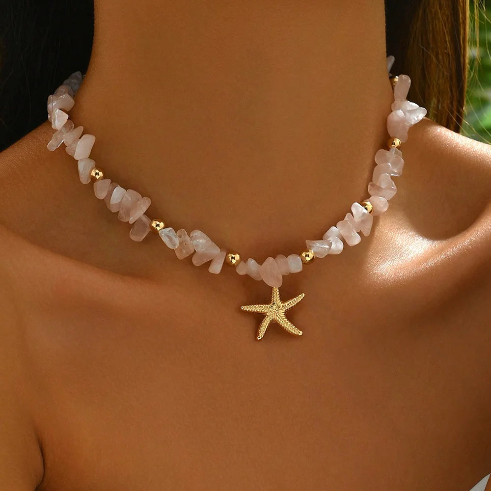Natural Seashell Pendant Choker – Ocean Inspired Women's Holiday Necklace