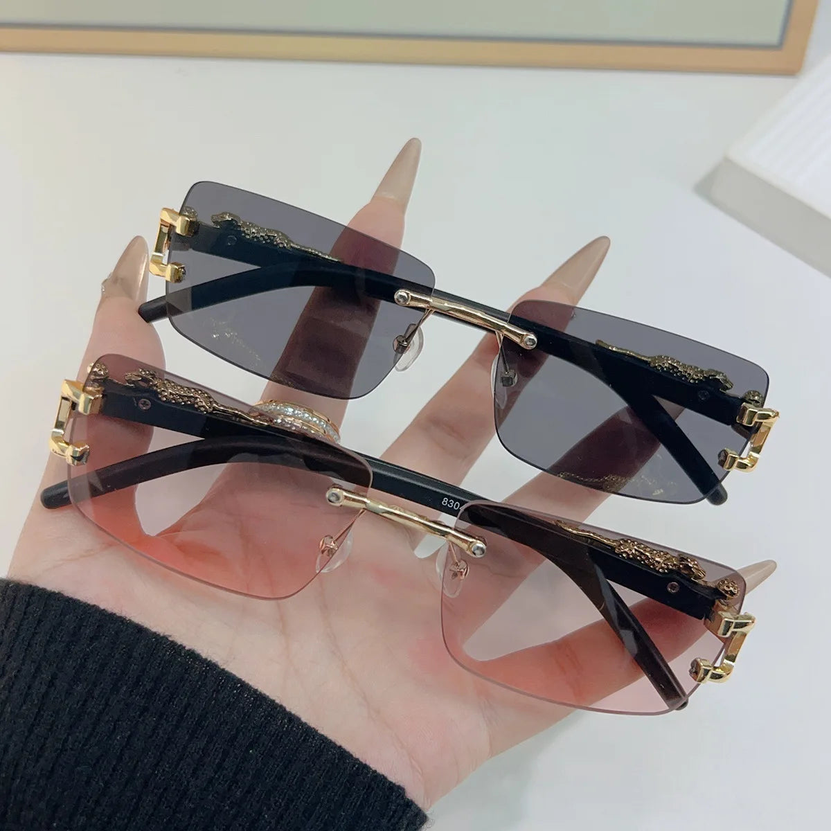Frameless Rectangular Vintage Sunglasses – UV400 Personalised Eyewear for Men & Women