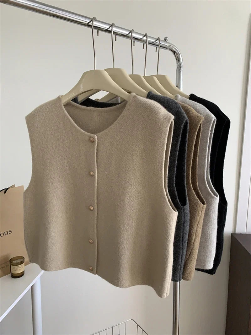 Dames Trui Vest Goudkleurige Knopen Gilet Zacht Gebreid Mouwloos Vest Jasje Top Herfst Winter Koreaanse Dames Chique Outfit