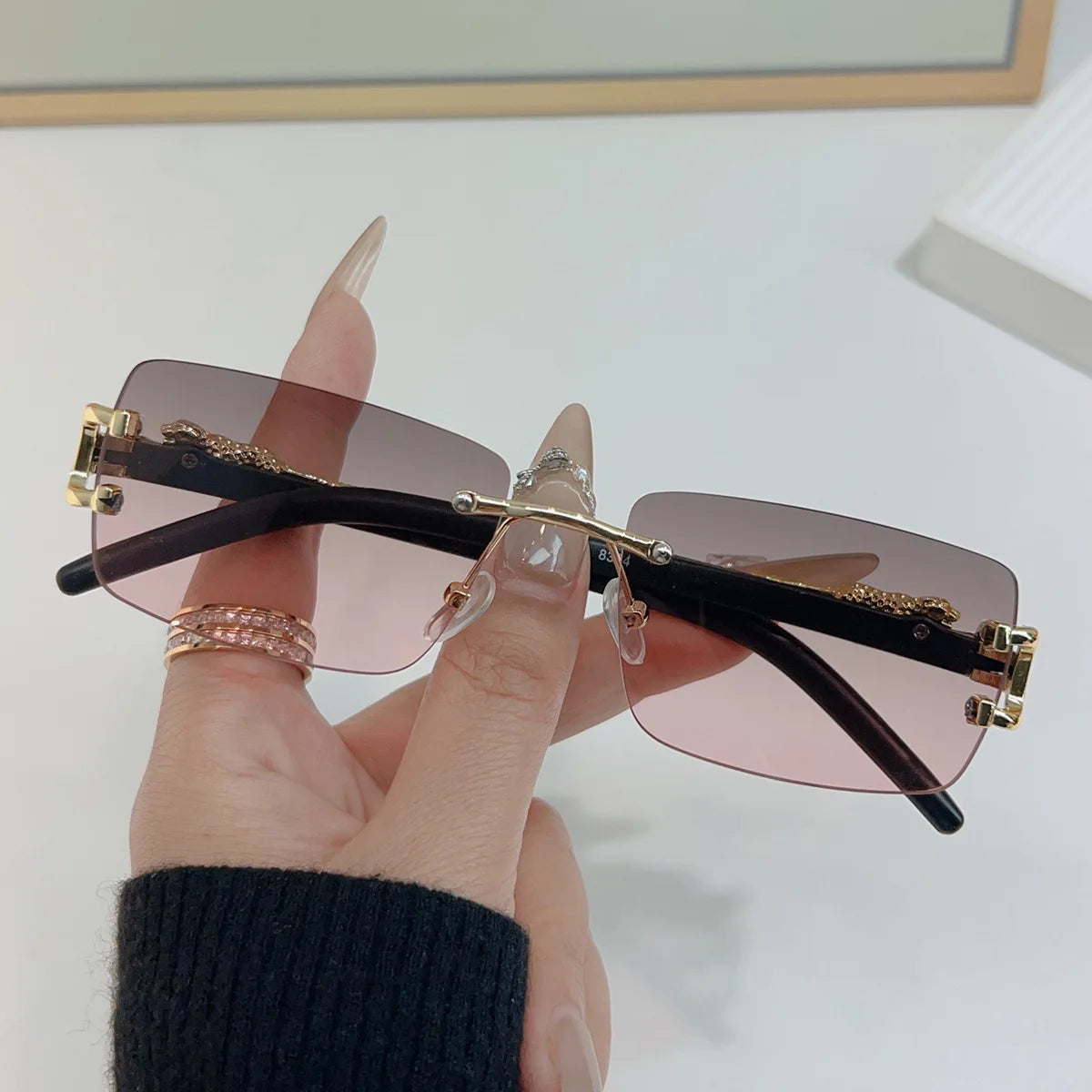 Frameless Rectangular Vintage Sunglasses – UV400 Personalised Eyewear for Men & Women