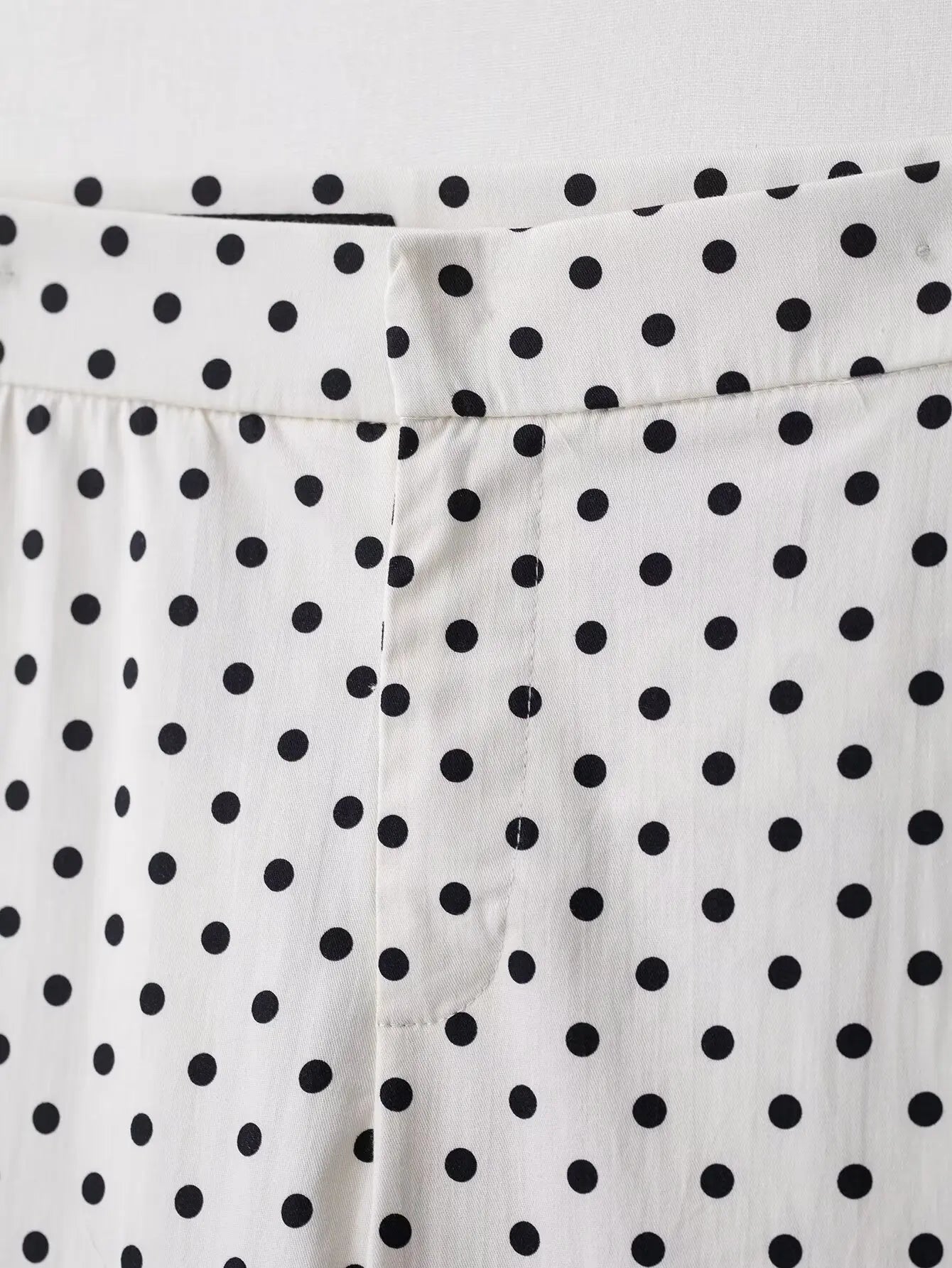 HH Woman Autumn Long Sleeves Turtleneck Zipper With Pockets Drawstring Casual Coats Women Fashion Polka Dot Printed Jacket