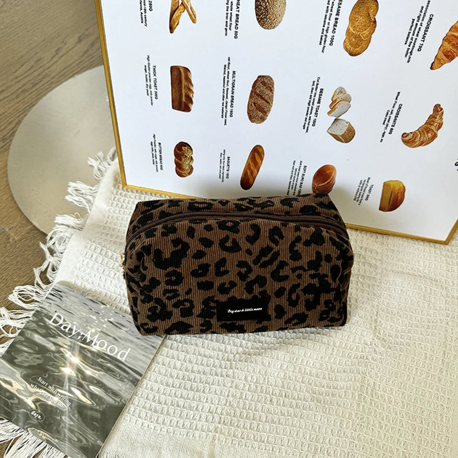 Leopard Print Large Capacity Makeup Bag – Lipstick Organiser Cosmetic Storage Pouch