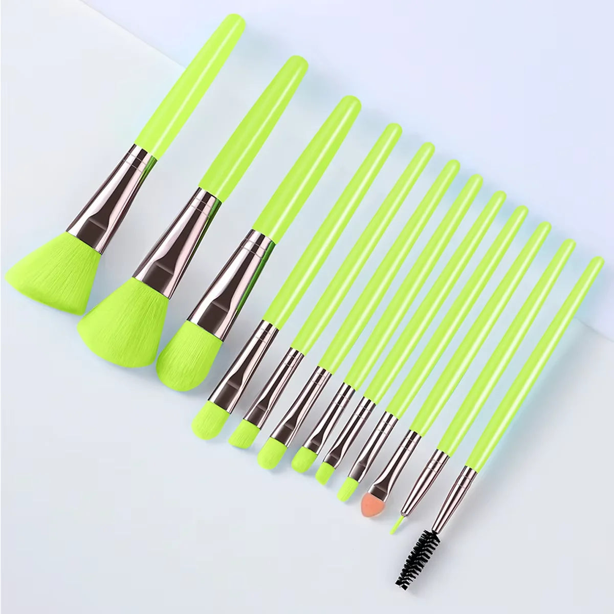 13-Piece Professional Makeup Brush Set – Eye Shadow, Foundation & Blush Brushes
